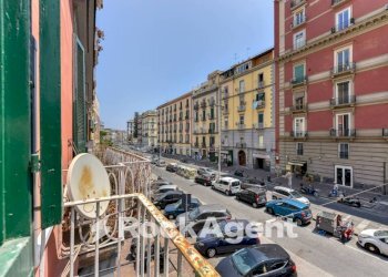 Balcone - Appartamento via Giordano Bruno, Napoli (zona Chiaia) - foto 15