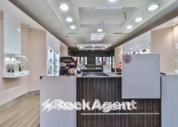 Interno non residenziale - Negozio via Amilcare Ponchielli, 23, Bologna (zona Savena) - foto 1