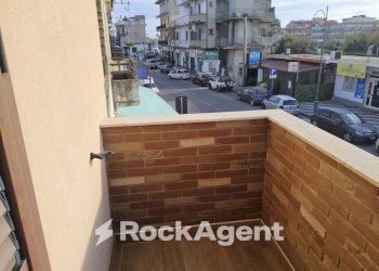 Balcone - Villa a Schiera strada Statale 106 Jonica, 20, Camini - foto 15