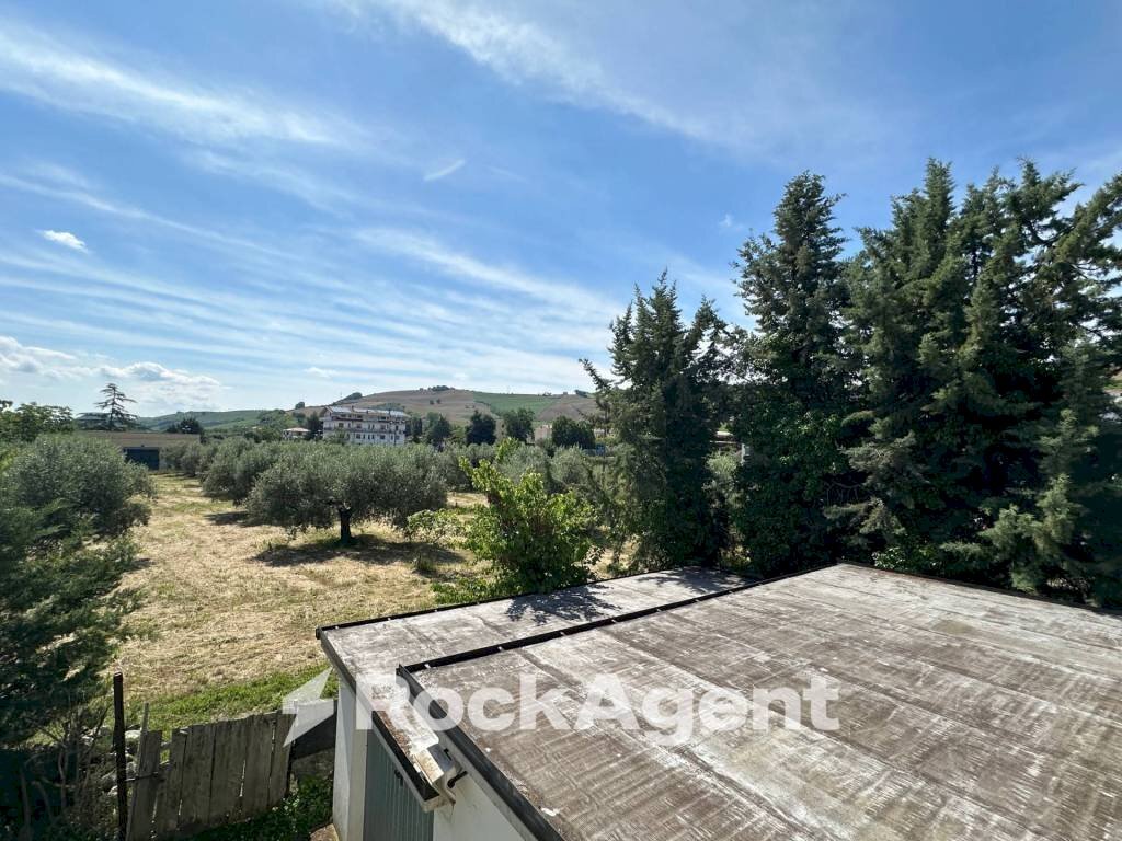 Vista - Building land via Delle Masserie, Castiglione Messer Raimondo - photo 2