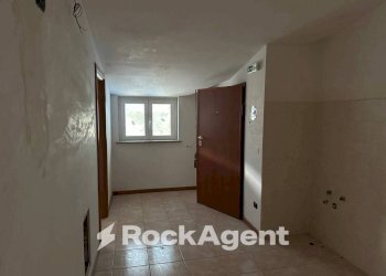 Cucina - Appartamento via del Villino, Alanno - foto 18