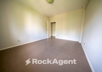 Camera da letto - Four-room apartment via Gavino Matta, 3, Sassari - photo 5