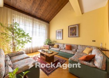 Salone - Villa via E. H. Grieg, Saronno - photo 2