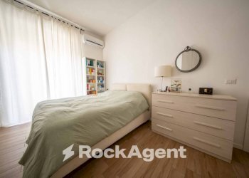 Camera da letto - Two-room apartment via Principessa Iolanda di Savoia, 60, Sassari - photo 16