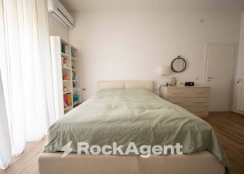 Camera da letto - Two-room apartment via Principessa Iolanda di Savoia, 60, Sassari - photo 17