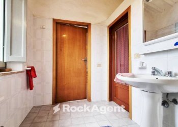 Bagno - Rustic Frazione Montale, 136, Arcevia - photo 14