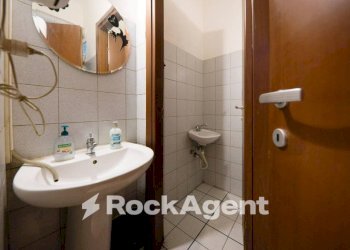 Bagno - Bar Tavola Calda - Fredda via Giovanni Tommaso Invrea, Genova (zona Centro) - foto 15