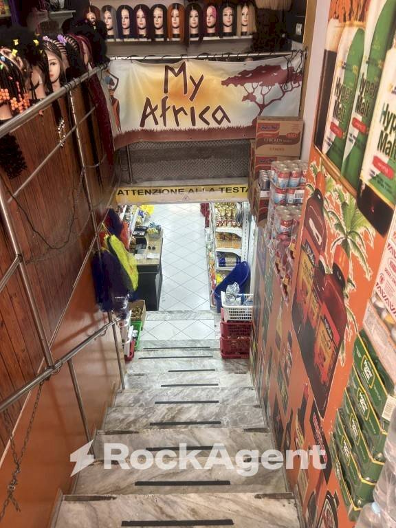 Scala - Shop via Bologna, Napoli - photo 2