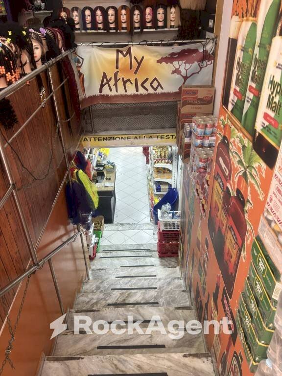 Scala - Shop via Bologna, Napoli - photo 3