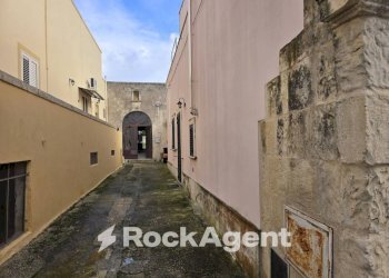 Cortile interno - Altro via Ludovico Ariosto, Spongano - foto 3