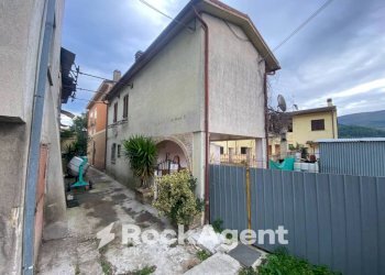 Cortile interno - Independent house via Case Basse, 6, Foligno - photo 16