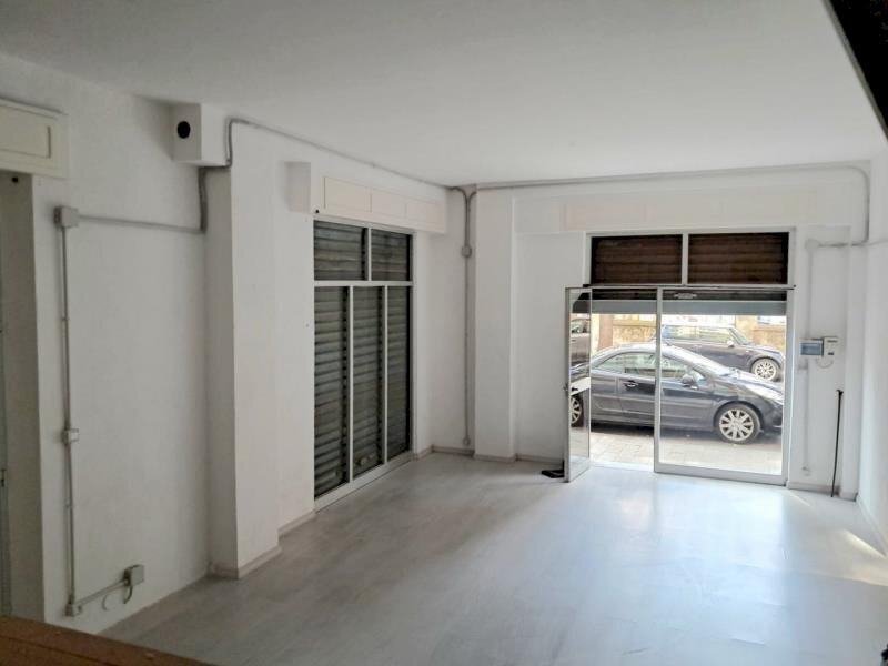 Locale Commerciale Savona (zona Villapiana) - foto 1