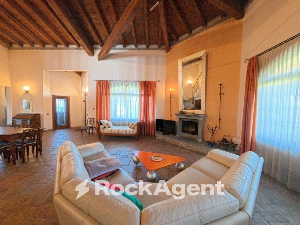 Salone - Villa via I. Rabin, 59, Casalpusterlengo - foto 3