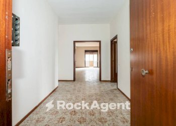 Ingresso - Appartamento via Giuseppe Simili, 1, Gravina di Catania - foto 1