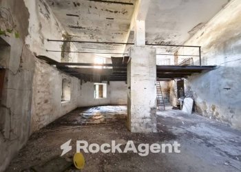 Posto macchina - Magazzino via delle Cartiere, 7, Ronciglione - foto 3