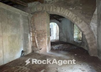 Cantina - Magazzino via delle Cartiere, 7, Ronciglione - foto 11