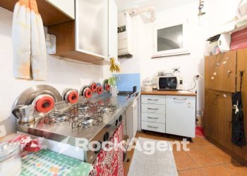 Cucina - Appartamento vico Giannini, Genova (zona Centro Storico) - foto 9