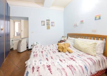 Camera da letto - Appartamento vico Giannini, Genova (zona Centro Storico) - foto 13