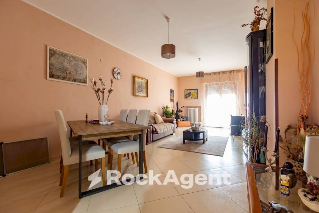 Salone - Quadrilocale via Sirleto, Catanzaro - foto 3