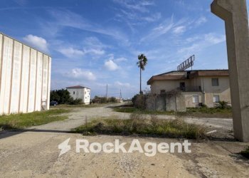 Terreno - Shed strada Statale 107 Silana Crotonese, Crotone - photo 5