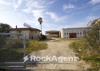 Terreno - Shed strada Statale 107 Silana Crotonese, Crotone - photo 8