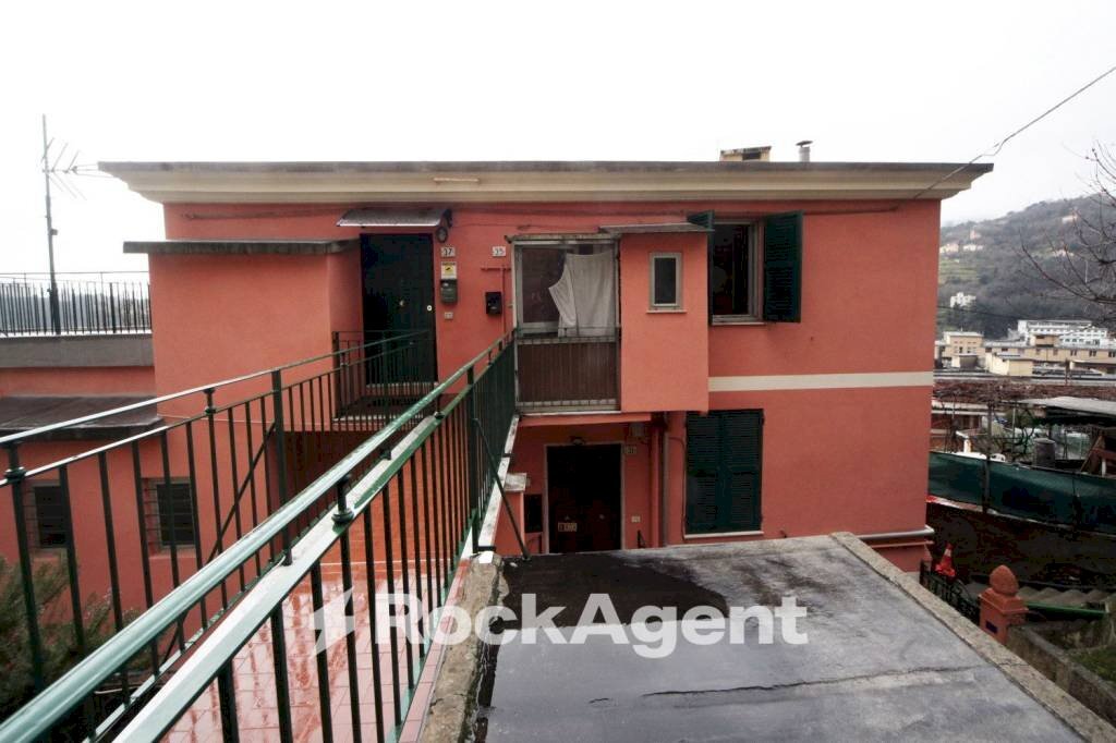 Balcone - Appartamento via Campodonico, 35, Genova (zona Bolzaneto) - foto 3