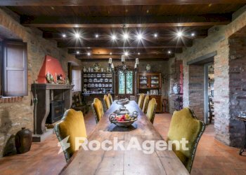 Salone - Rustic strada del Monasterolo, Levate - photo 1