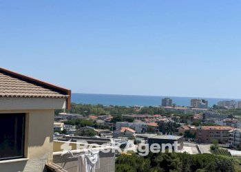 Vista - Two-room apartment via Levante, 32, Città Sant'Angelo - photo 1