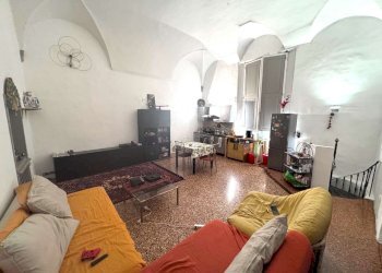 soggiorno - Appartamento strada Maggiore, Bologna (zona Centro Storico) - foto 5