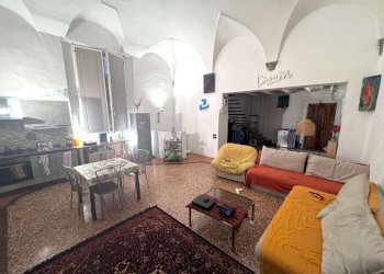 soggiorno - Appartamento strada Maggiore, Bologna (zona Centro Storico) - foto 8