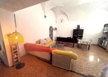 soggiorno - Appartamento strada Maggiore, Bologna (zona Centro Storico) - foto 10