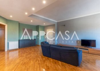 Salone - Three-room apartment via Costantiniana, 8, Roma - photo 10