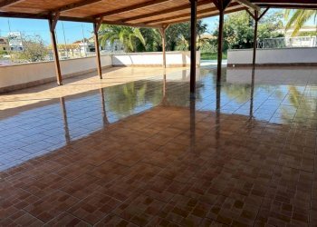 Terrazzo - Negozio via di Villa Claudia, 46, Anzio - foto 5