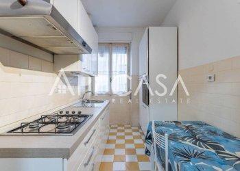 Cucina - Bilocale via Lucrino, 41, Roma - foto 9