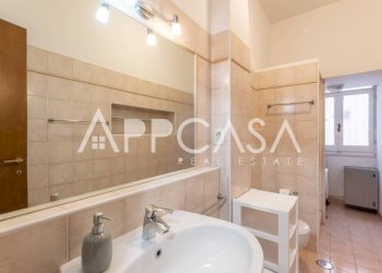 Bagno - Bilocale via Lucrino, 41, Roma - foto 19