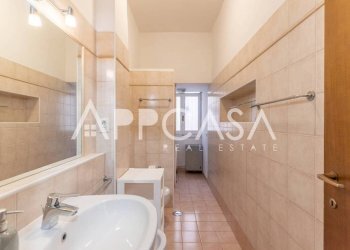 Bagno - Bilocale via Lucrino, 41, Roma - foto 22
