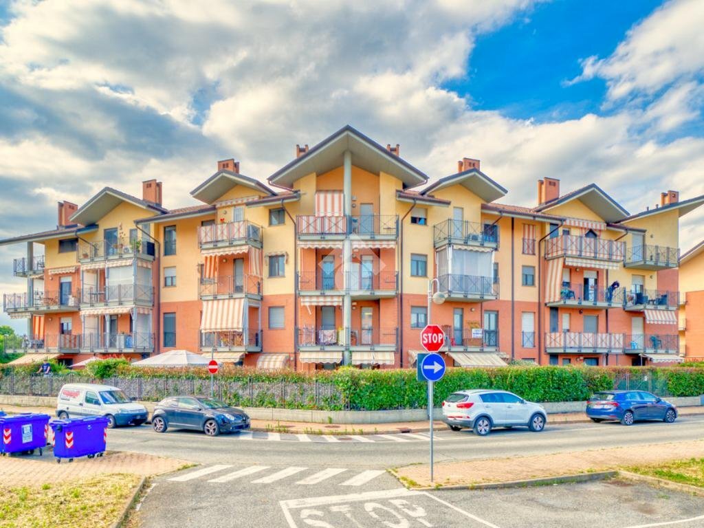 Appartamento Vicolo Sacra S. Michele, Orbassano - foto 1