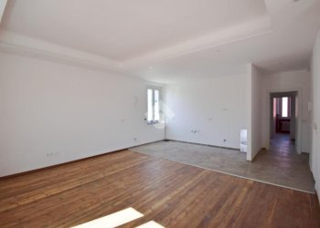 Casa indipendente Via strusiglia, Ivrea - foto 9