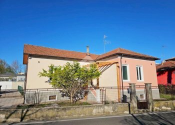 Casa indipendente Via strusiglia, Ivrea - foto 31