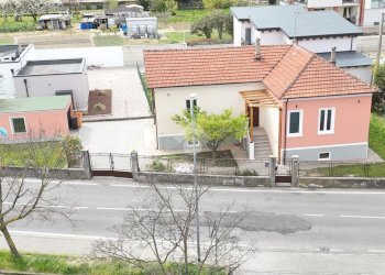 Casa indipendente Via strusiglia, Ivrea - foto 3