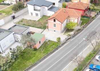 Casa indipendente Via strusiglia, Ivrea - foto 4