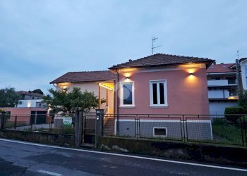 Casa indipendente Via strusiglia, Ivrea - foto 35