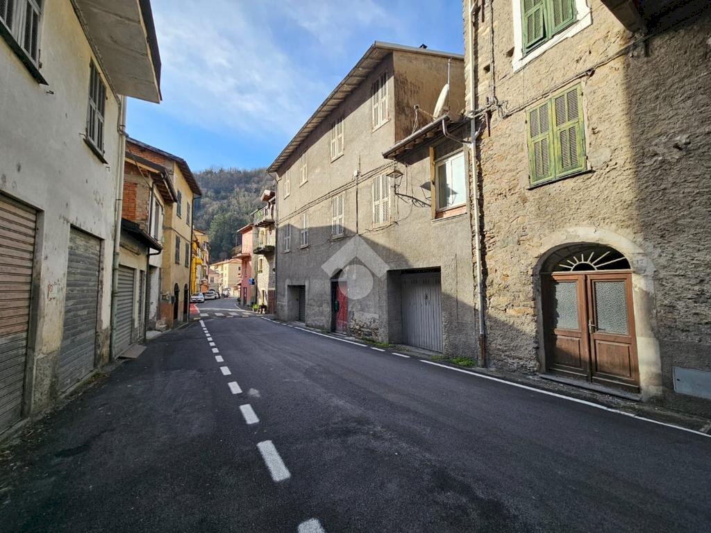 Four-room apartment Via S. Antonio, Molini di Triora - photo 2