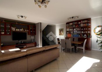 Villa a Schiera Via XXV aprile, Montechiarugolo - foto 1