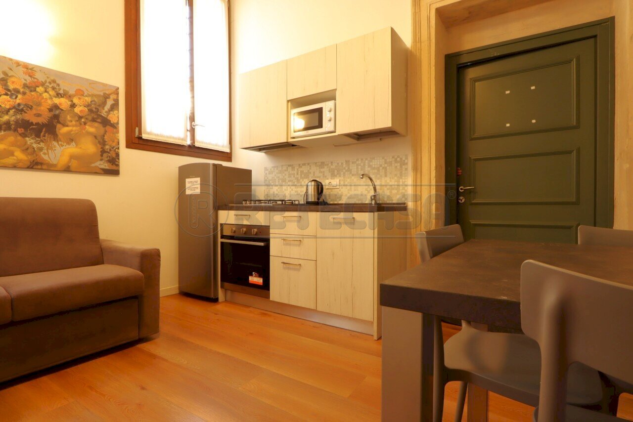 IMG_6408.JPG - Apartment Contrà Ponte San Michele 20, Vicenza - photo 2