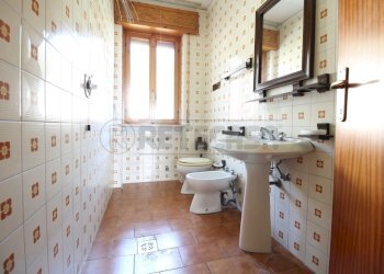bagno - lavanderia - Apartment Via Zin 6, Montebello Vicentino - photo 13