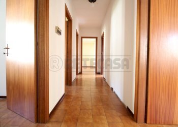 corridoio - Apartment Via Zin 6, Montebello Vicentino - photo 16