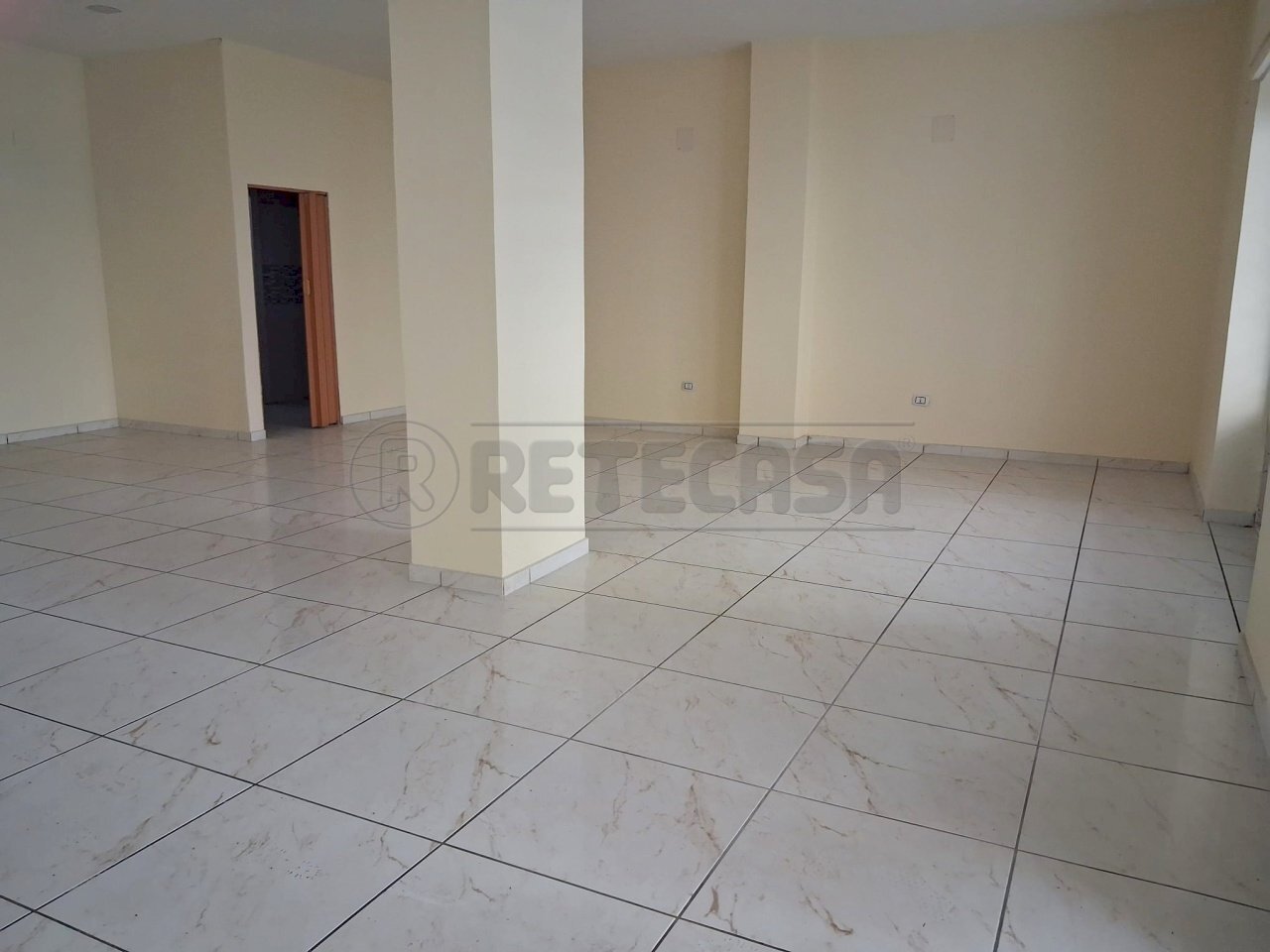 2.jpeg - Locale Commerciale Via Guglielmo Marconi, Marcianise - foto 3