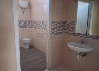 WhatsApp Image 2026-04-02 at 11.23.113.jpeg - Locale Commerciale Via Guglielmo Marconi, Marcianise - foto 7