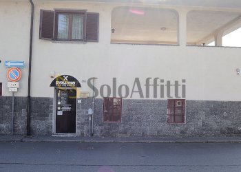 FACCIATA - Locale Commerciale Via Cavour 69, Settimo Torinese - foto 1